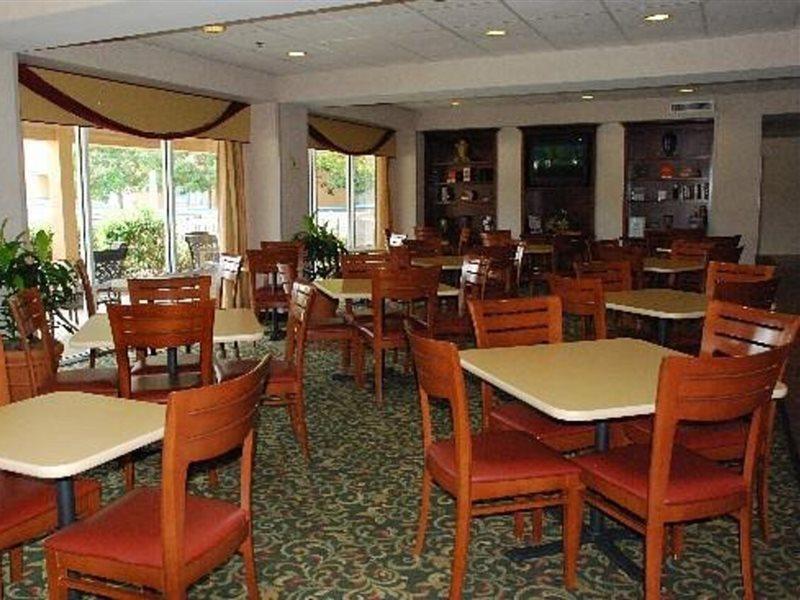 Fairfield Inn Myrtle Beach Broadway At The Beach Екстер'єр фото