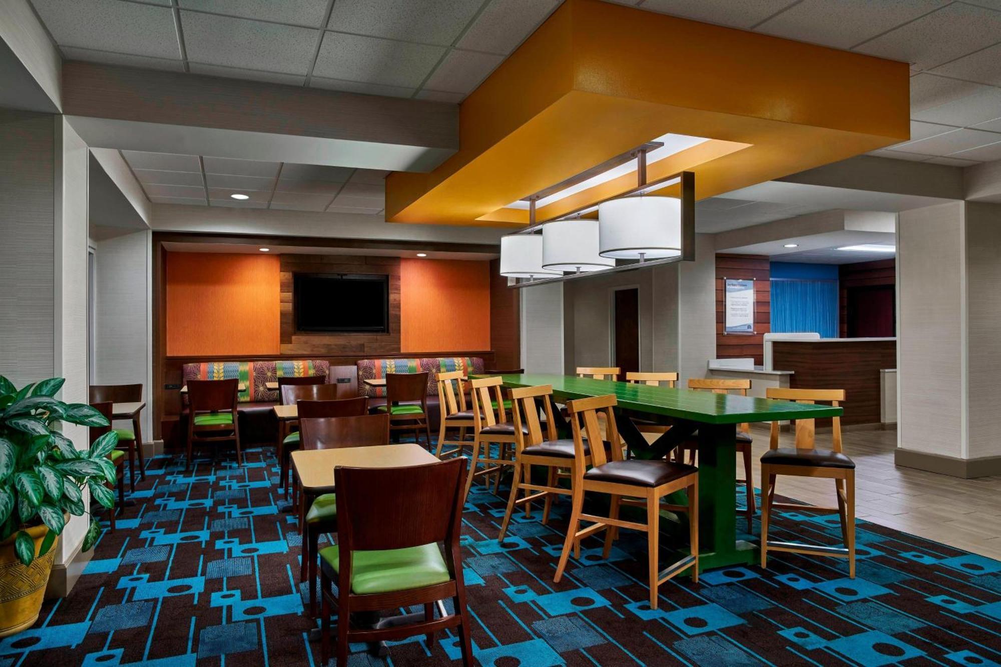 Fairfield Inn Myrtle Beach Broadway At The Beach Екстер'єр фото