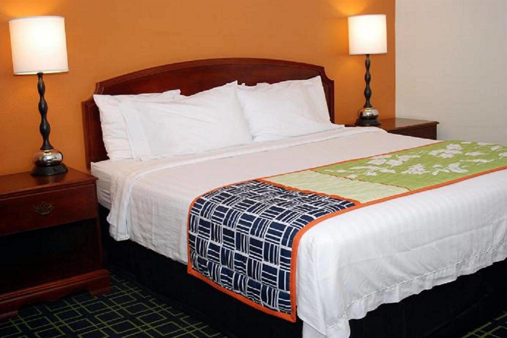 Fairfield Inn Myrtle Beach Broadway At The Beach Екстер'єр фото